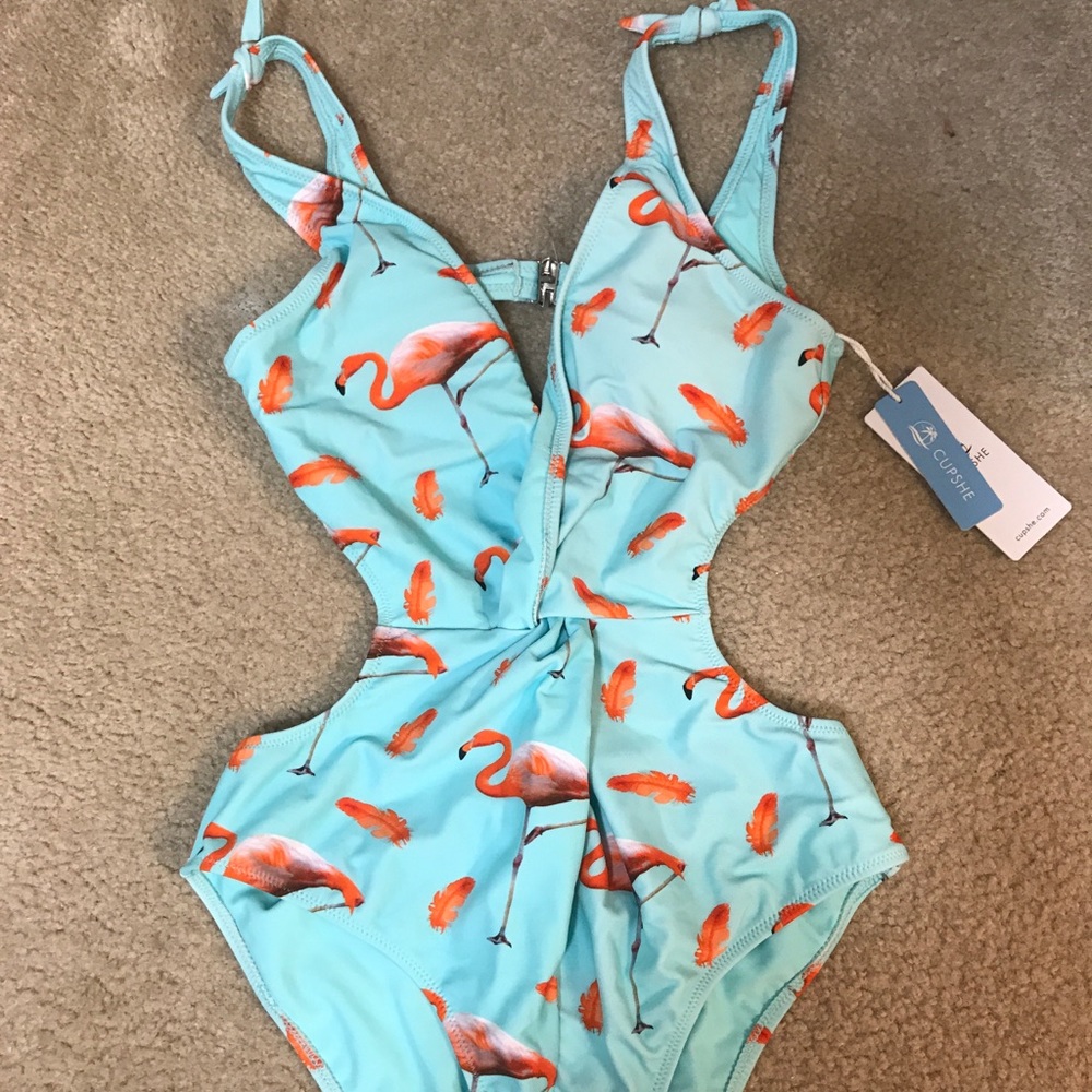 Cupshe flamingo one piece size small